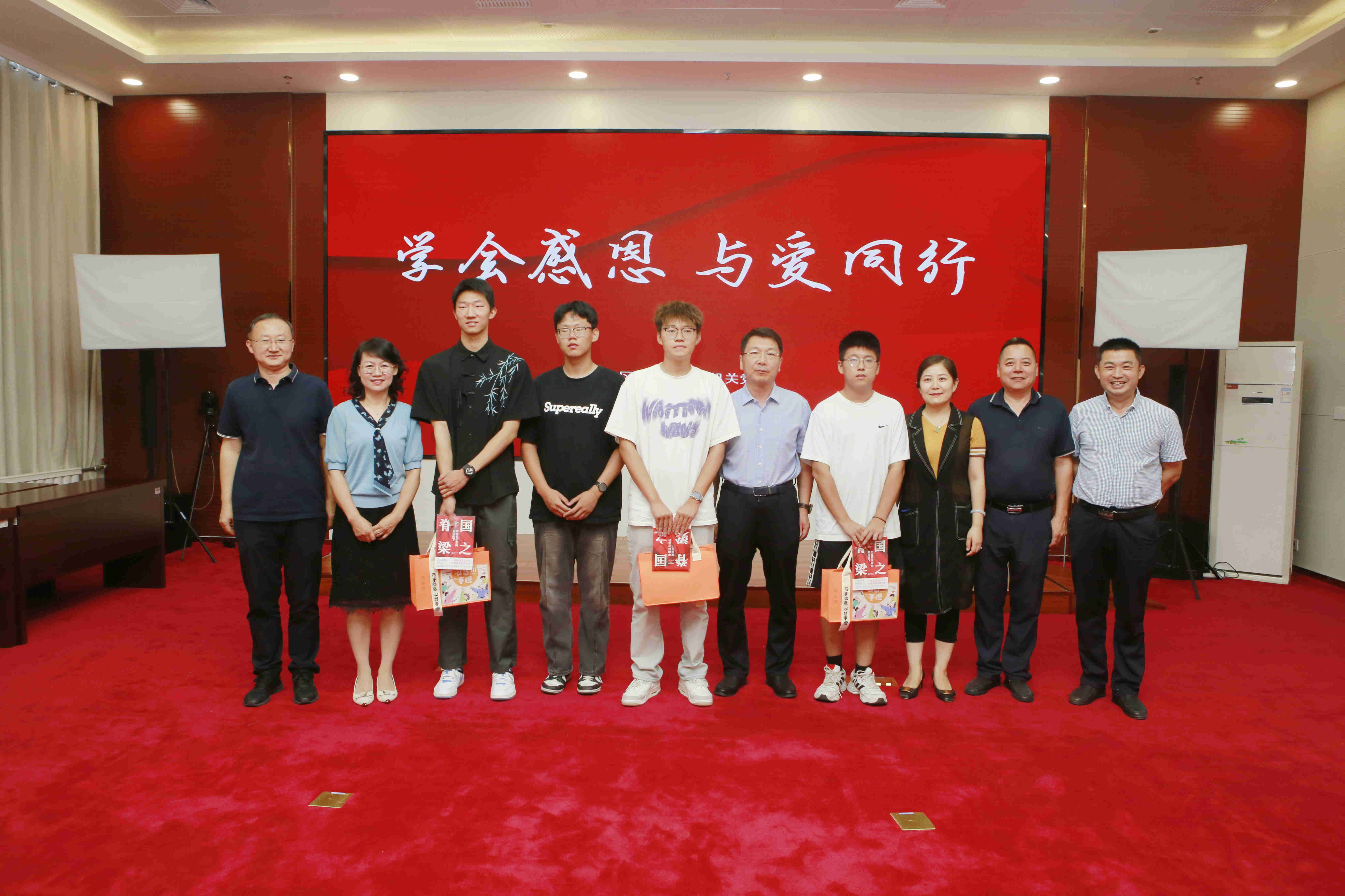 图片2_副本.jpg