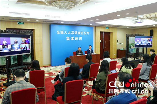 为人民利益代言——全国人大代表讲述履职故事_fororder_1